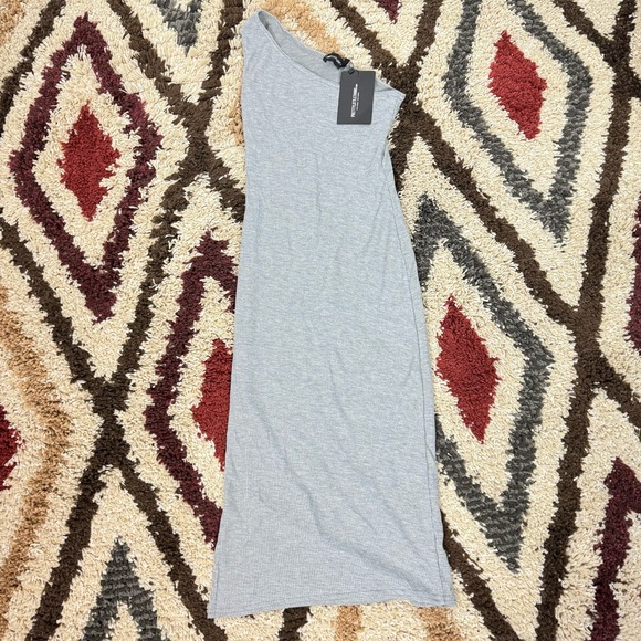 PrettyLittleThing Dresses & Skirts - Pretty Little Thing Midi Dress One Shoulder Solid‎ Gray Ribbed Tank Fitted Slit